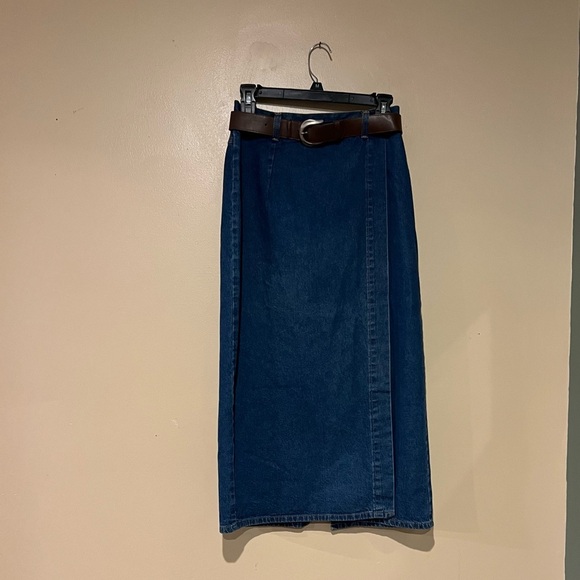 NOT FOR SALE - Picture 1 of 8